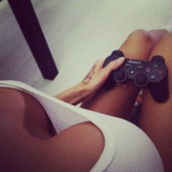I got a joystick for her&hellip; too cheesy? Well oh well! 