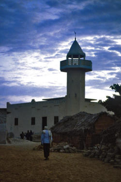 Mosque in Brava, Somalia. Photo by: Claudio Viezzoli