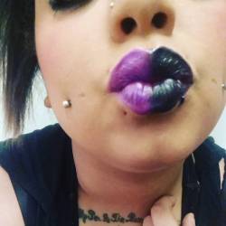 Got bored lol. #colors #lipstick #girlwithtattoos  #girlwithpiercings #purple #black #makeup