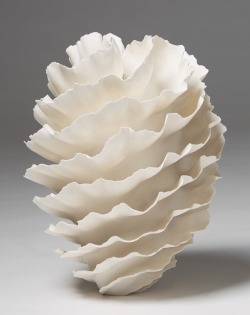 themotifeye: SANDRA DAVOLIO Vase,  Denmark 2016  *Material unglazed porcelain 