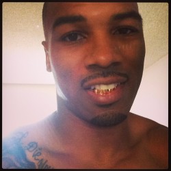 allmancandy:  Mouth Full Of Gold http://men2dope.com/mouth-full-of-gold/ 