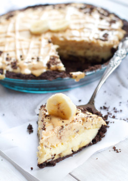 fullcravings:  Peanut Butter Banana Cream Pie with a Chocolate Cookie Crust