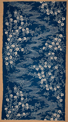 yorkeantiquetextiles: Fragment of plain-weave cotton crepe with design of blossoms and flowing stream in natural, undyed cream on a dark blue ground.  Mid-19th century, Japan. Denman Waldo Ross Collection; Gift from Denman Waldo Ross to the MFA, September