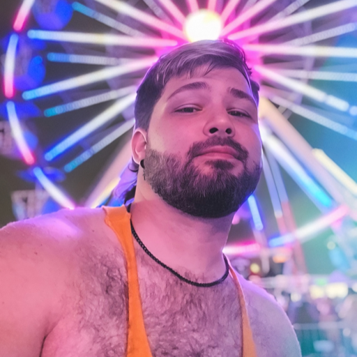 zachofalltrade:  landorus: alexander:  manonthe-m00n:   gaycism:   stonersquabbles: The fact that the gay community needs like 18 app major apps just to fuck or meet someone is very telling. Grindr for white twinks, scruff and growlr for white bears and