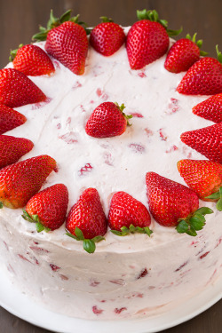 do-not-touch-my-food:  Strawberry Cake