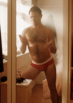 malecelebunderwear:  cinemagaygifs:Ed Westwick - White Gold So is it in Ed’s contract that he needs to have a scene in his briefs in everything he’s in? Cause I’m down with that.