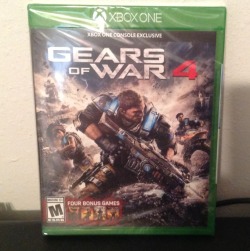 I got a little Halloween treat yesterday! My copy of Gears of War 4 GAME ON!!!