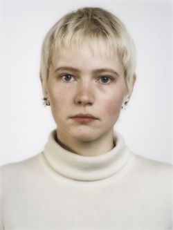 museumuesum:  Thomas Ruff Porträt, 1983-1989, Chromogenic prints, variable dimensions When I started with the portraits, it was with an awareness that we were living at the end of the twentieth century, in an industrialized Western country. We weren’t
