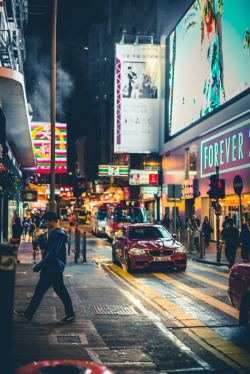automotivated:  Hong Kong streets (by Zanthia) 