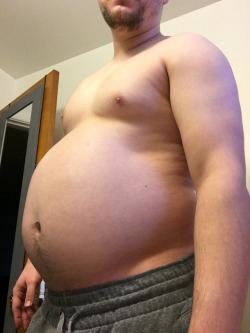 flyflyfatty:  I had Jack in the Box last night and I still look super round this morning