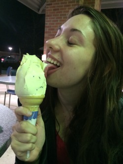 Some lucky guy got to take MissTaylerTexas out for ice cream