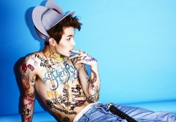  Henry’s first solo mini album “Trap” will be released June 7.    