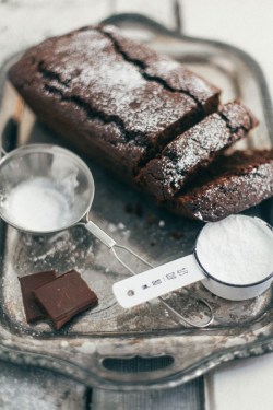 sweetoothgirl:  (Almost Vegan) Chocolate Loaf Cake  