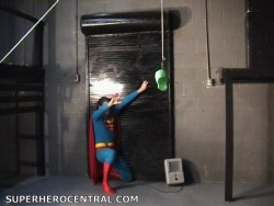 Die , Superman !