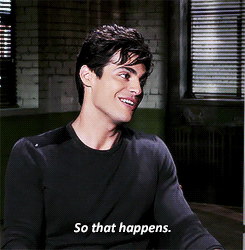 satinydean:  “And [Alec] smooches that man in the face right in front of everyone.” 