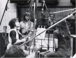 long-live-rock09:Bob Dylan, Eric Clapton &amp; Emmylou Harris – 28 July 1975 recording session