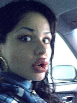 sluttylittledimwits:  Every once in awhile she would find herself on a date with a true gentleman, the sort of guy who waits the whole time until they reach the parking lot of the restaurant before guiding her head down to his lap for the first blowjob