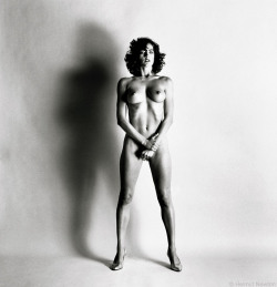 &ldquo;Big Nude III: Henrietta&rdquo;, 1980. Photo by Helmut Newton. The same photo is featured on the &ldquo;SUMO&rdquo; book cover, a collection of works from the great photographer published in 2000 by Taschen and recently reprinted in a smaller format