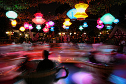 randomanimosity:  ralavick:  randomanimosity:  squirrels-are-friends:  (via not-just-an-urban-outfitter) I will go to Disneyland for this.  Haha. Nauseating, but sooo fun!  You know I have never been on this ride at night. I am totally doing this next