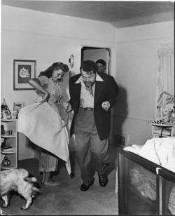 abeautifulchaos1976:  beforethecolon:  artdork66:  bigcheese327:  vintagedeluxeworld:  yehyehgrace:  Rita Hayworth and Orson Welles pretending to bullfight. 1945 Life Magazine