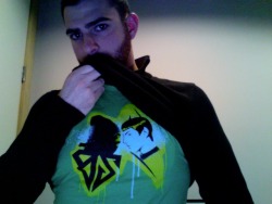 scrambledbits:  I needed to show off my Star Trek promotional t-shirt I got from work when the movie came out for all you Zachary Quinto fans out there.  I want to steal that!!!