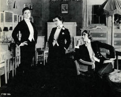 manglemymind:  toxicnotebook:  vorleben:  monochrom23reich:  secondfloorsceance:  queering:  theloudestvoice:The Amazons, 1917  “Three sisters, all raised as boys, have trouble fitting into male-dominated society.”(IMDB) Georgina Starr       