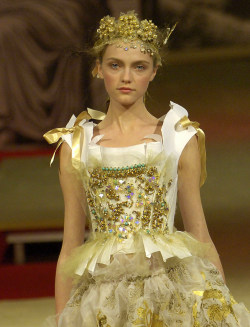 Vlada Roslyakova at Christian Lacroix Haute Couture Spring 2006