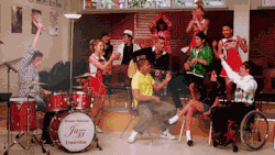 gleesavedmylife:  czarnabastet:  justletmebewithmyglee:  The ORIGINAL cast.  Do you rememeber those times when it wasn’t about who is gay or who is straight? Do you remember those times when it was about having fun as group of people, even if they didn’t