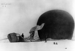 Salomon Andrée Arctic Crossing Expedition Launched in 1897 they were never heard of again; the balloon crash-landed and the group of three survived for 75 days trying to get back to land.The film laid buried in the ice till it was recovered in 1930 full