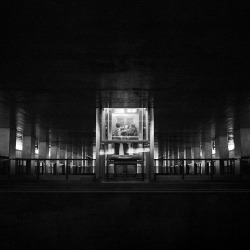 refugado:  anali-t:  @ Terreiro do Paço underground station Lisboa  by Ana Luisa Nuneshttp://anali-t.tumblr.comhttp://www.flickr.com/photos/anali_t/5611607794 
