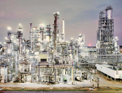 Cracker Esso refineries; photo by Thomas Weinberger, 2003