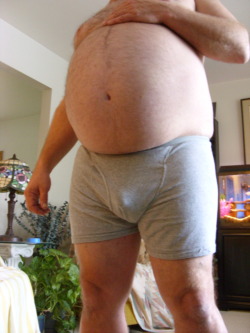 boxermann:  tummydad:  Camera on TummyDad  Thay buldge is enough for me to blow looking at it Dad!! 