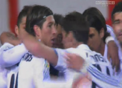 GOOOOOOOOOL DE RONAAALLDOOOO!  What a great play by Real Madrid, all of them involved! HALA MADRID