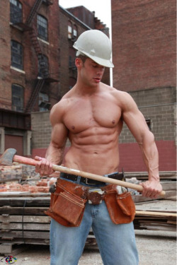 Why don&rsquo;t I ever see construction workers like this?
