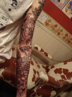fuckyeahtattoos:  “Garden of Eden” themed sleeve, on my friend, Robb.We completed it in about twelve hours, over the course of two days. Lots of foliage, birds, fruits, and of course, a ssnake. Check out my facebook group, Cassie Noble Tattoos, for