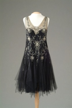 omgthatdress:  Dress ca. 1926 via The Meadow Brook Hall Historic Costume Collection 