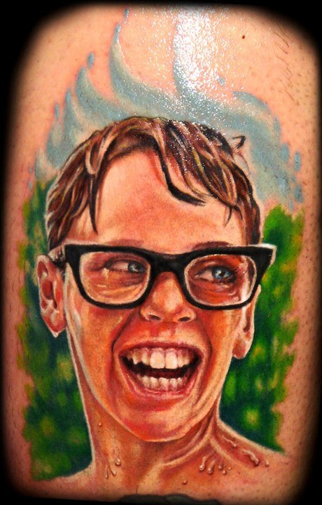 fuckyeahtattoos:

Stefano Alcantara.

How badly I want to see the face of the person who tattooed this on themselves&hellip;!!! HOW BADLY.