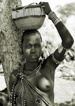 my-africa-is-beautiful:  Mursi Tribe, Southern Ethiopia 