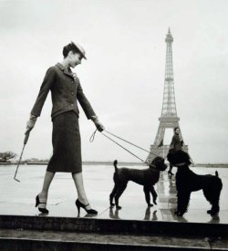 Christian Dior - Paris 1940 photo by Louise Dahl Wolfe