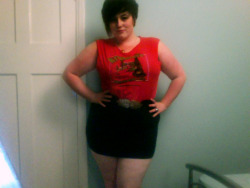valeriansays:  womandestroyed:  kidmunster:  First ever picture of me with my legs on show. I don’t have the guts to get them out in public yet, working towards it. Freddy Krueger shirt and H&amp;M skirt.  Super mega babe.   dangerously babely.  Very
