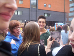 Tom happy to see me ;D &lt;326th July 2010. Manchester &lsquo;cd signing&rsquo; LOL!This got them banned from the Malmaison hotel #RandomTWfact