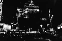 Times Square (Budweiser) photo by Frank Paulin, 1986 via: americanart