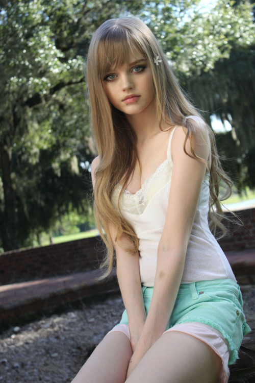 Gabrielle teen model