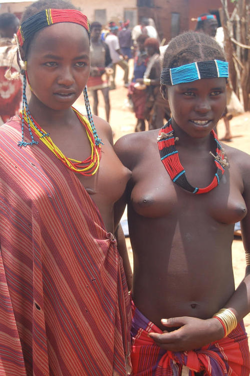 African tribal girls tits