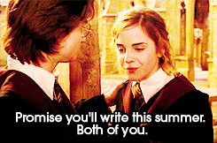 accioloveronhermione:  Ron não vai escrever, ele vai sonhar com ela todos os dias. =P 