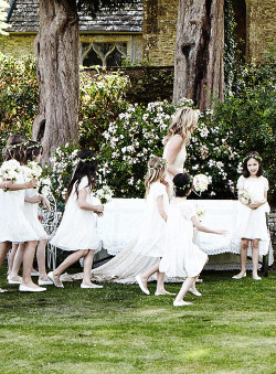 Kate Moss with her bridesmaids and flower girls