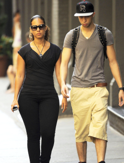 fuckyeahfamousblackgirls:  Alicia Keys and her brother.  Her body is mean as fuck