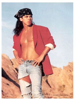 rico suave. check out that pant rip. that&rsquo;s suggestive.