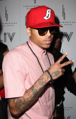 hotfamousguys:  Chris Brown. 