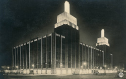 Rudolph Karstadt AG, Hermannplatz Berlin designed by Philip Schaefer; photographer unknown, 1929